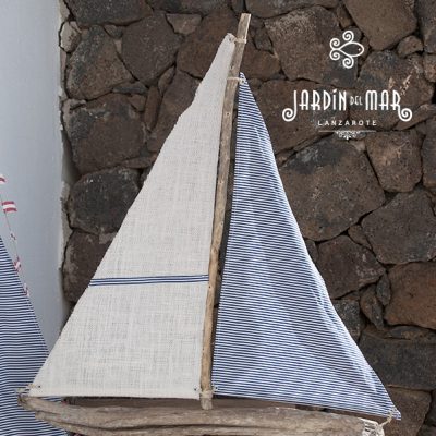 driftwood sailboat handmade with love in lanzarote by Jardindelmar.es