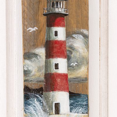 Painting of lighthouse red and white on driftwood - Jardin del Mar